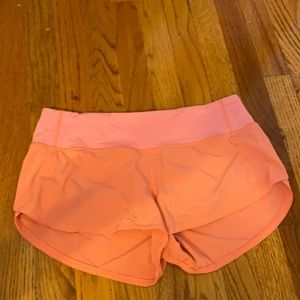 LULU LEMON SPEED UP SHORTS 2.5”